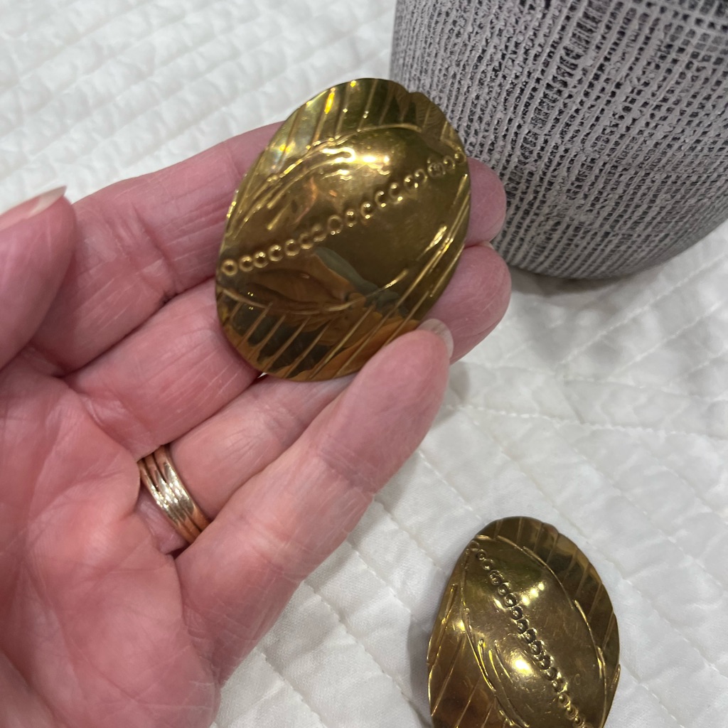 Brass Retro Hammered Type Wire Earrings
